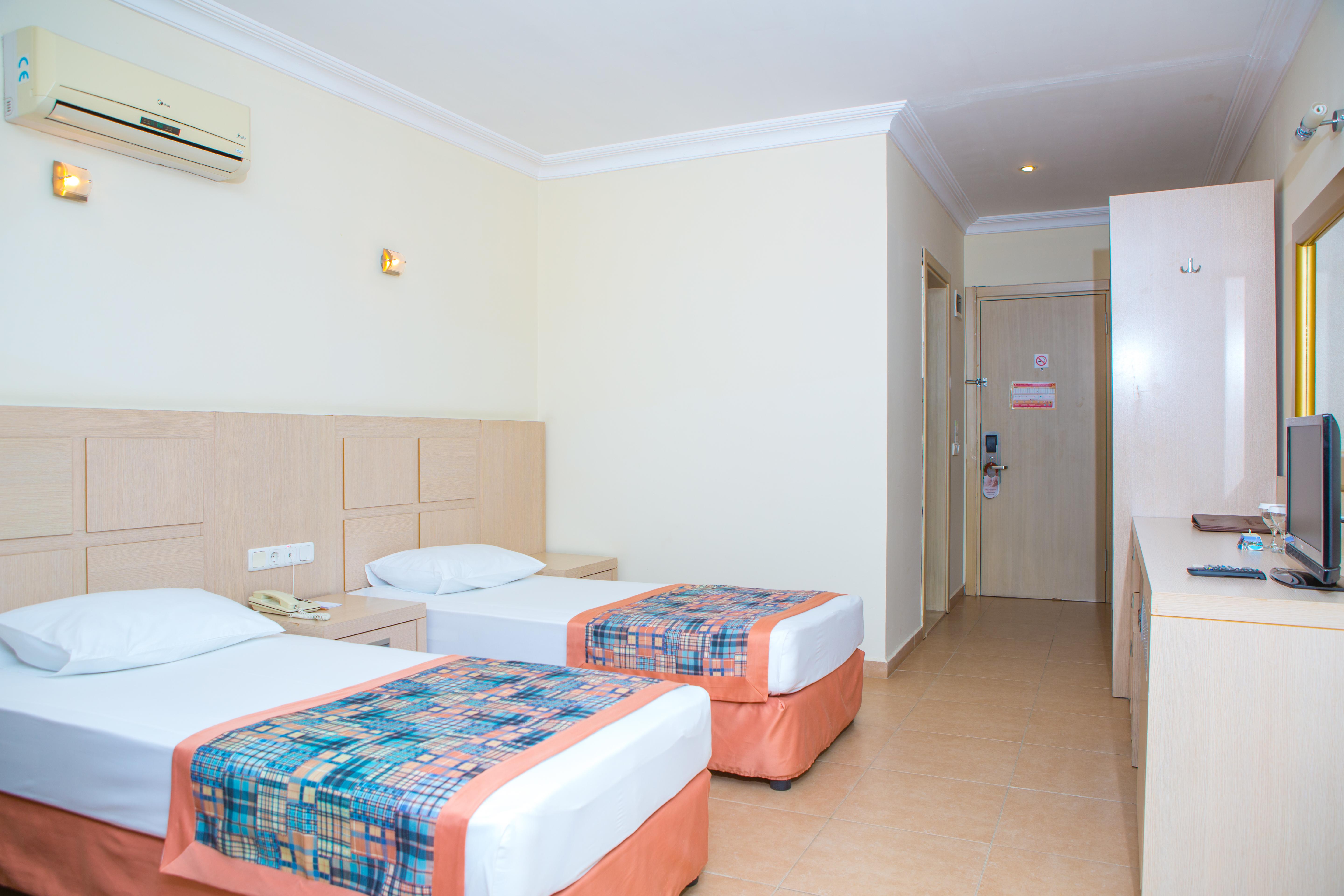 Gardenia Beach Hotel Okurcalar Esterno foto